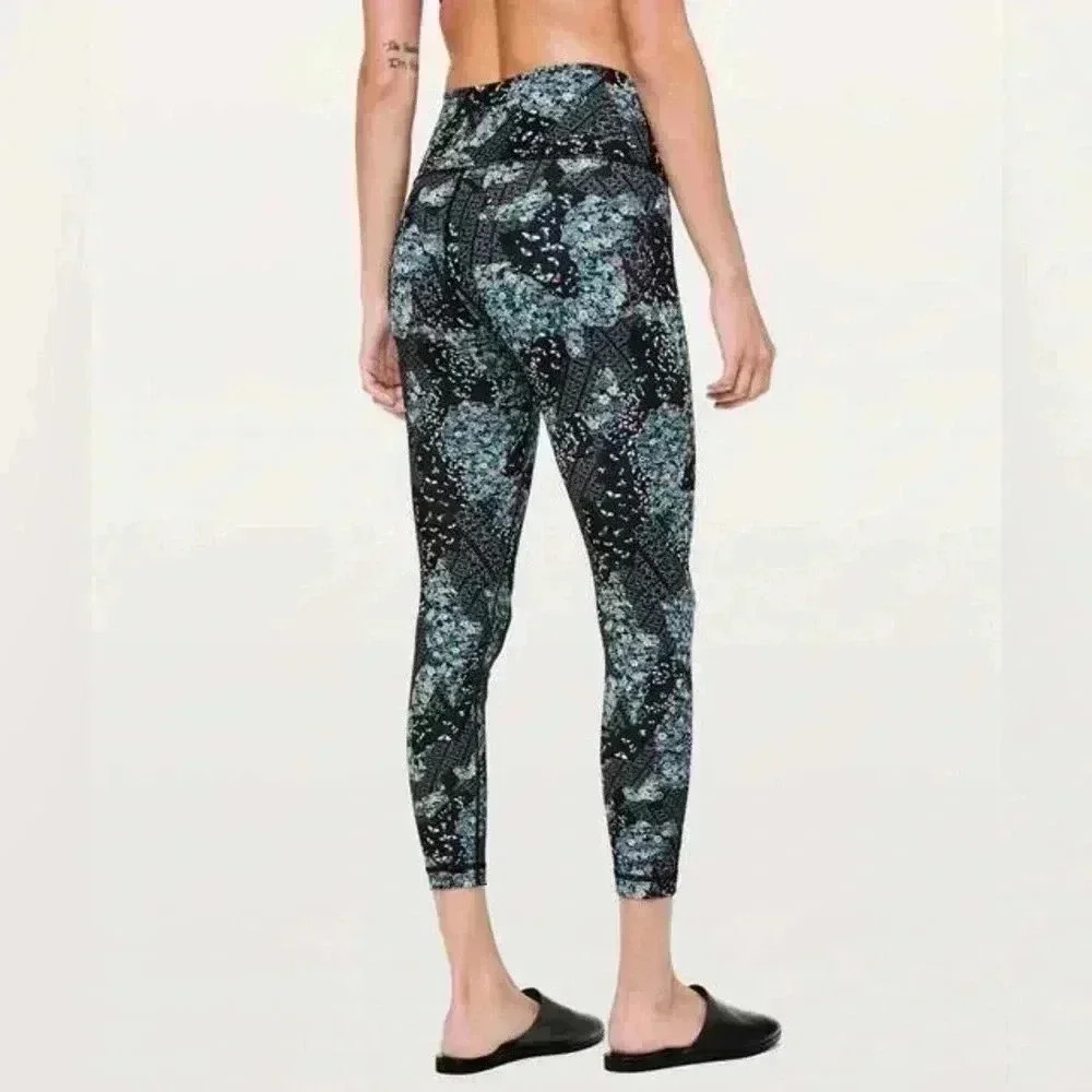 Lululemon Women's 6 Wunder Under Hi-Rise 7/8 Tight *25" Assemblage Alpine White